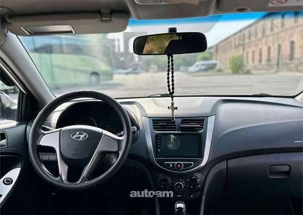 Hyundai Solaris 2015 — լուսանկար 8
