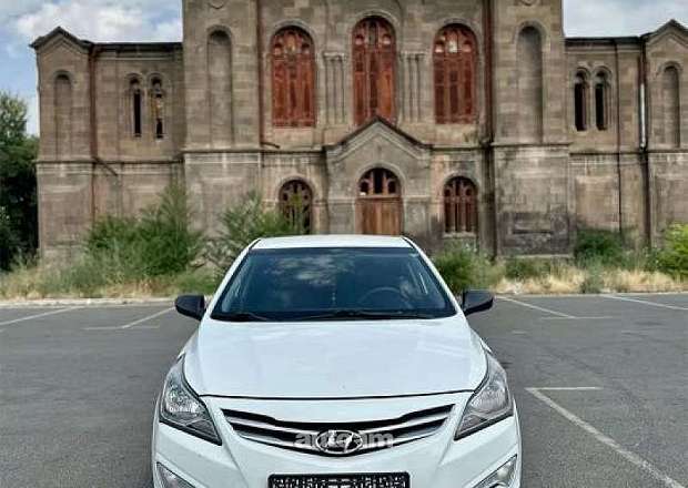 Hyundai Solaris 2015 — լուսանկար 1