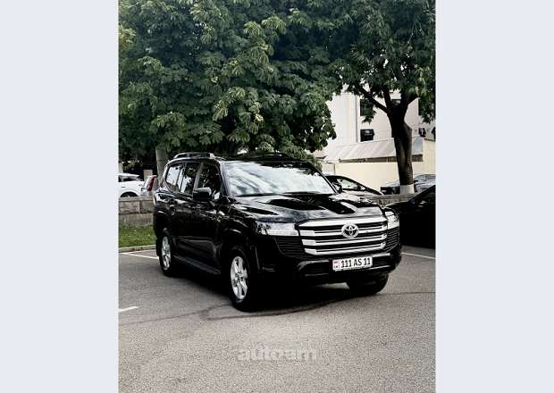 Toyota Land Cruiser 300