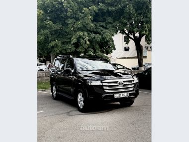 Toyota Land Cruiser 300  2022 
