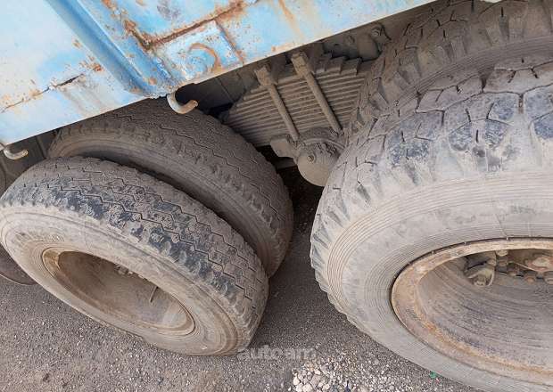 KAMAZ 53212