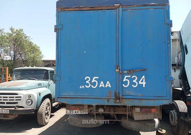KAMAZ 53212