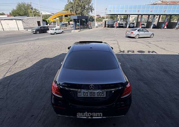 Mercedes-Benz E 300 2018 — լուսանկար 7