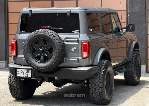 Ford Bronco