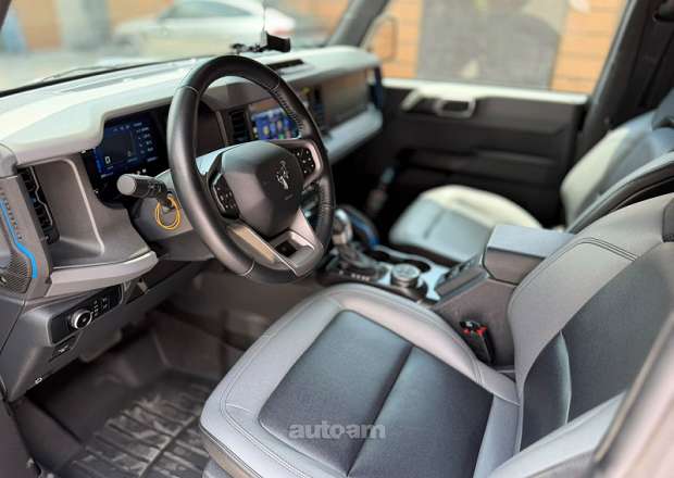 Ford Bronco