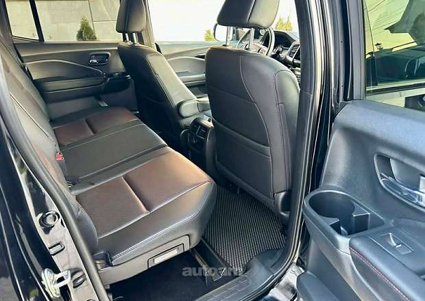 Honda Ridgeline 2017 — фото 11