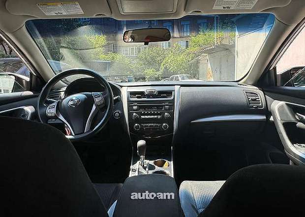Nissan Altima 2015 — լուսանկար 9