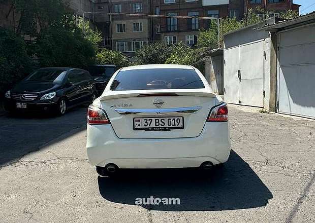 Nissan Altima 2015 — լուսանկար 8