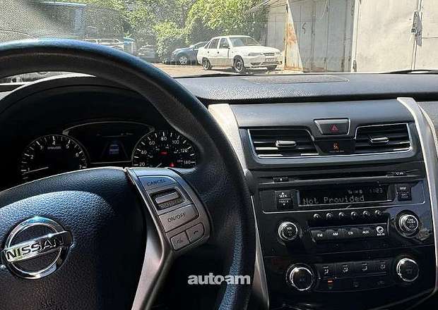 Nissan Altima 2015 — լուսանկար 13