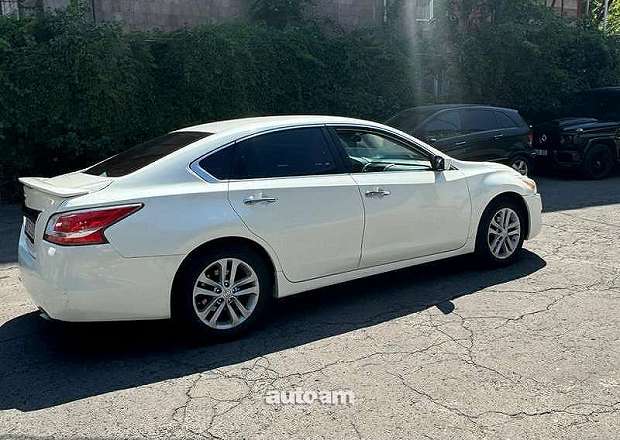 Nissan Altima 2015 — լուսանկար 7