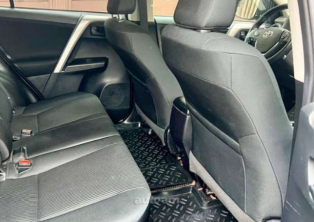 Toyota Rav 4 2017 — լուսանկար 7