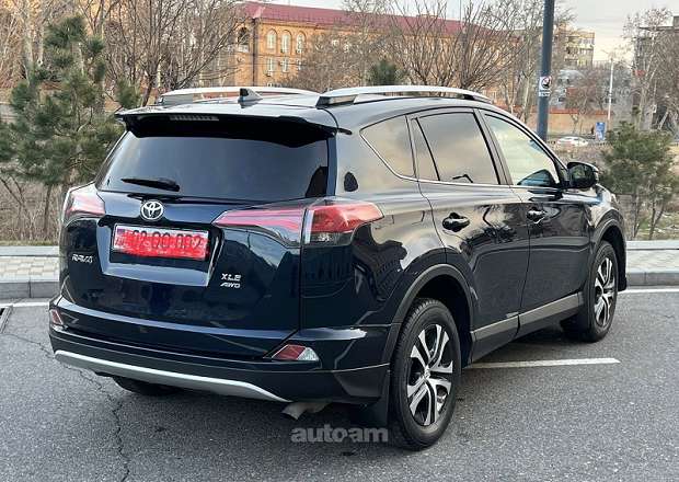 Toyota Rav 4 2017 — լուսանկար 3