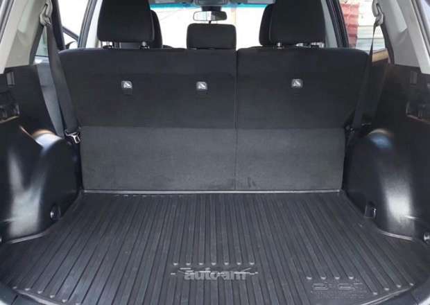 Toyota Rav 4 2017 — լուսանկար 8