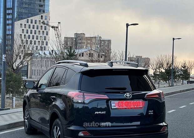 Toyota Rav 4 2017 — լուսանկար 5