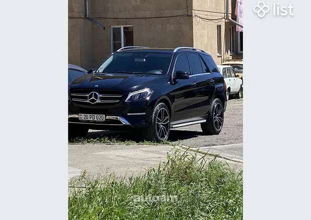 Mercedes-Benz GLE 350 2016 — photo 1