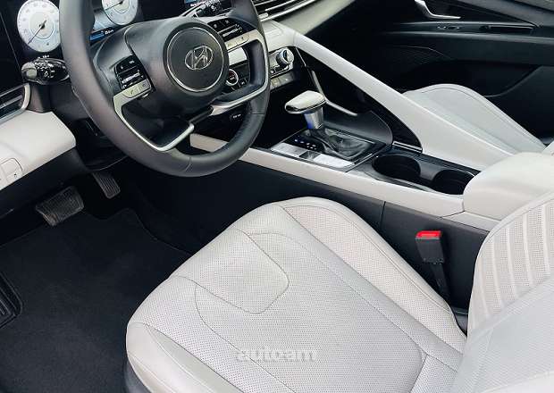 Hyundai Elantra 2020 — լուսանկար 8
