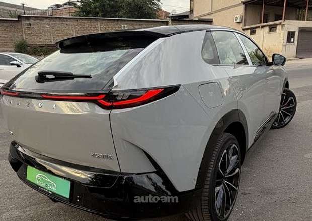Mazda EZ-60