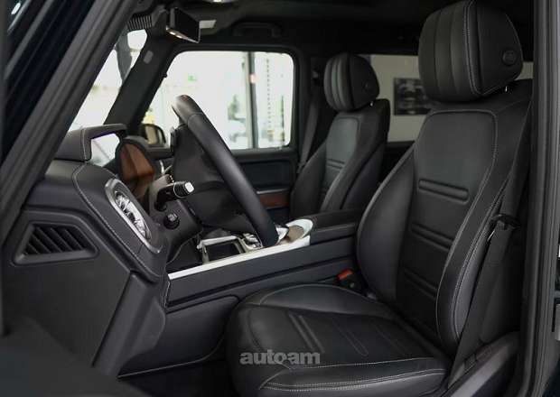 Mercedes-Benz G 500