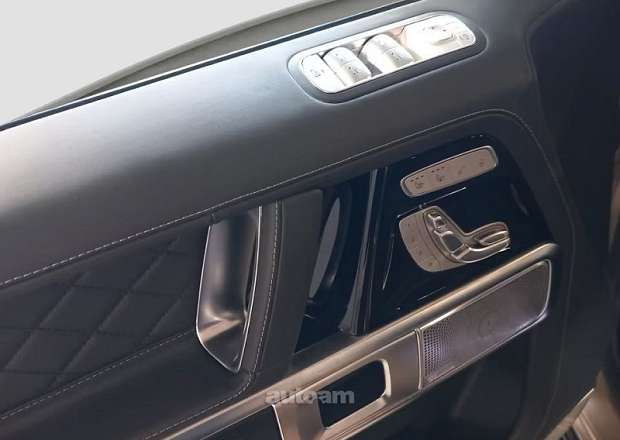 Mercedes-Benz G 500