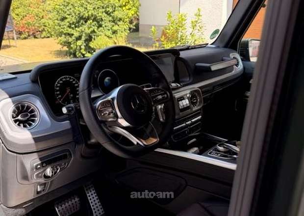 Mercedes-Benz G 500