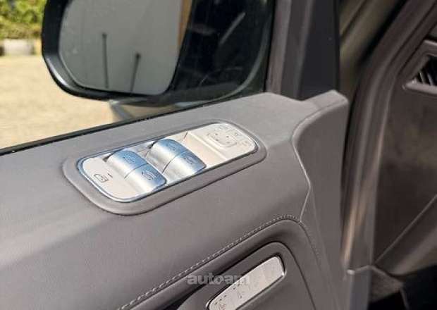 Mercedes-Benz G 500