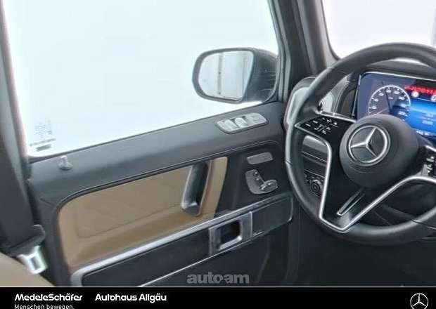 Mercedes-Benz G 500