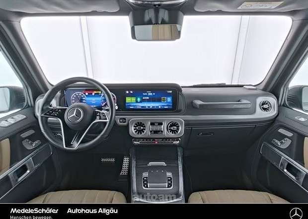 Mercedes-Benz G 500