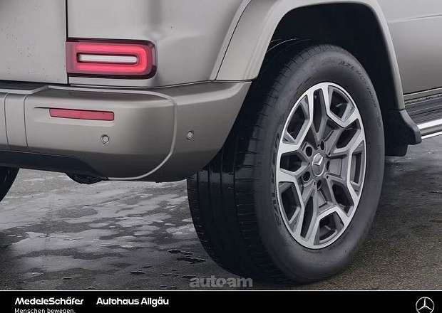 Mercedes-Benz G 500
