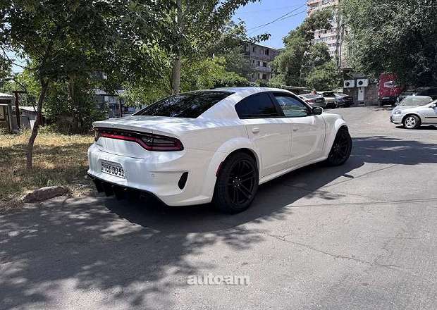 Dodge Charger 2022 — լուսանկար 4