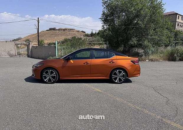 Nissan Sentra 2022 — լուսանկար 6