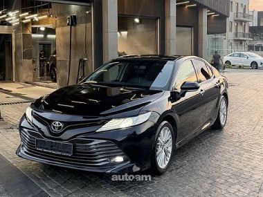 Toyota Camry  2018 