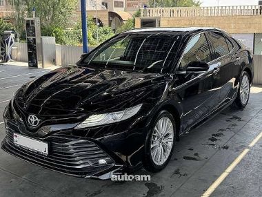 Toyota Camry  2018 
