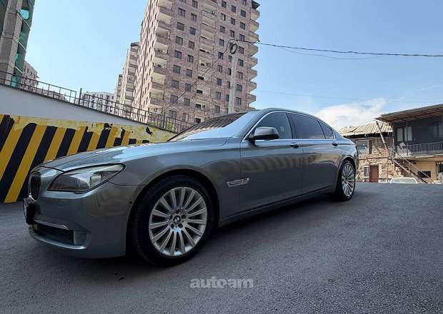 BMW 750