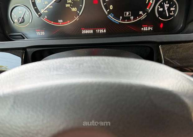 BMW 750