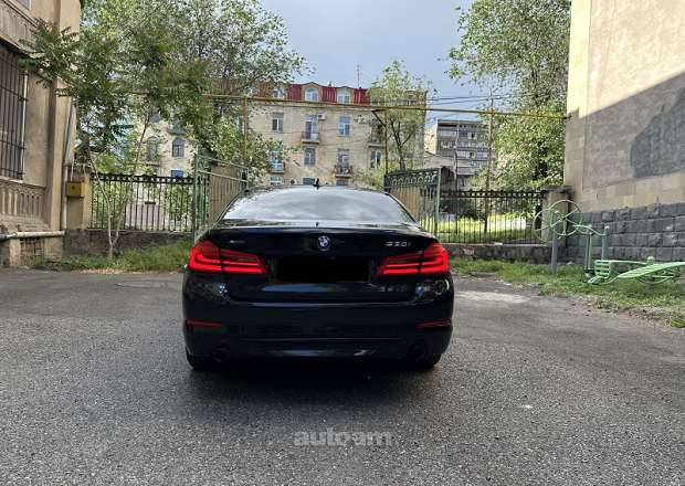 BMW 530