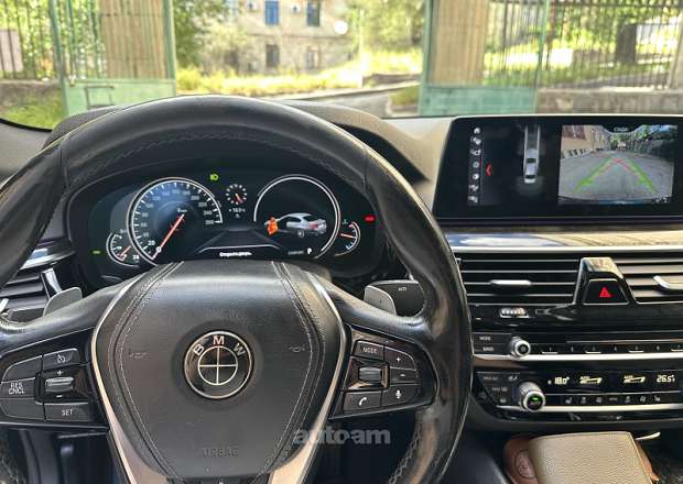 BMW 530