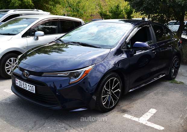 Toyota Corolla 2023 — լուսանկար 3