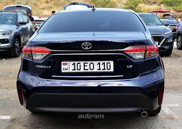 Toyota Corolla 2023 — լուսանկար 14