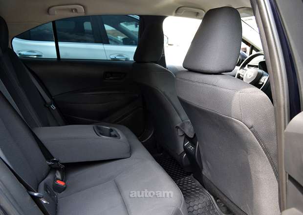 Toyota Corolla 2023 — լուսանկար 9