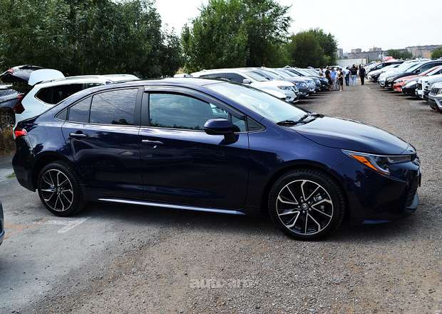 Toyota Corolla 2023 — լուսանկար 4