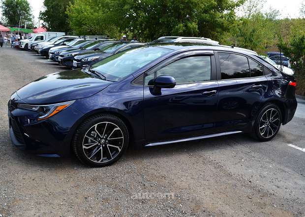 Toyota Corolla 2023 — լուսանկար 5