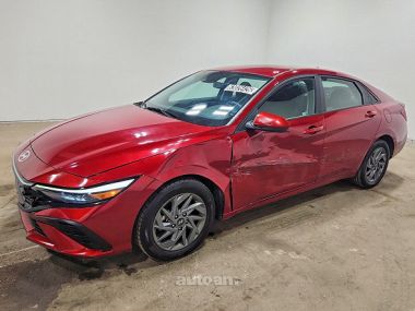 Hyundai Elantra  2023 