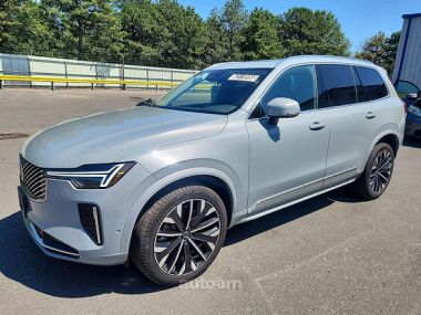 Volvo XC90  2026 