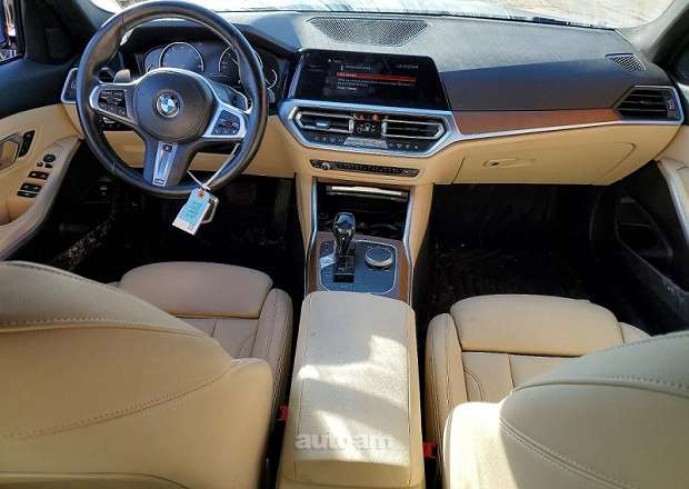 BMW 330