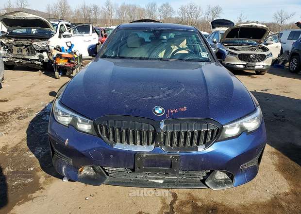BMW 330