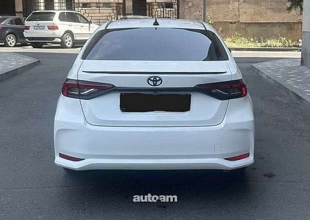 Toyota Corolla 2023 — լուսանկար 4