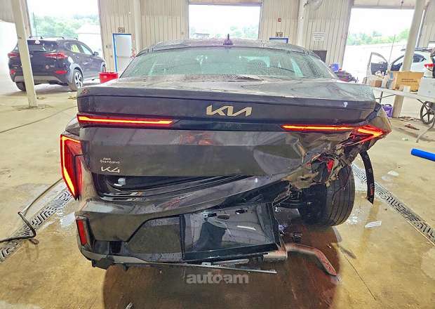 Kia K4