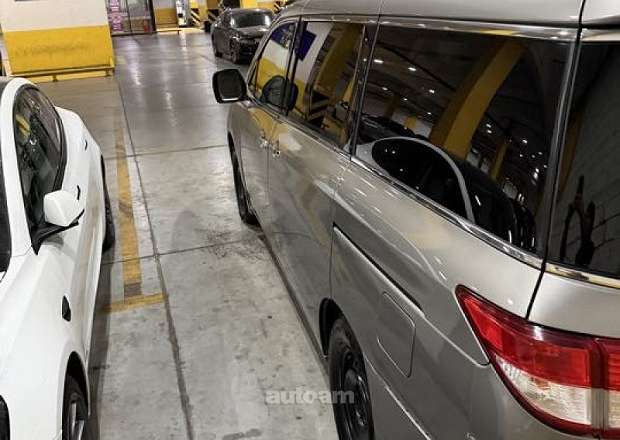 Nissan Quest