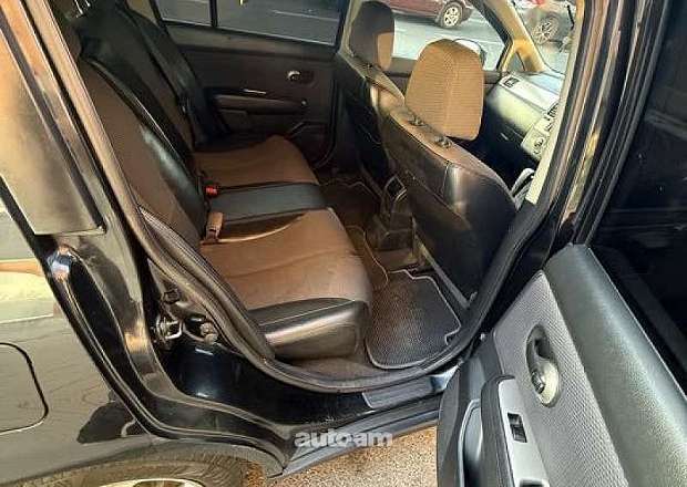 Nissan Tiida 2006 — լուսանկար 8