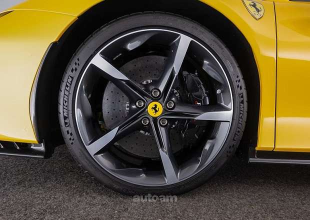 Ferrari SF90